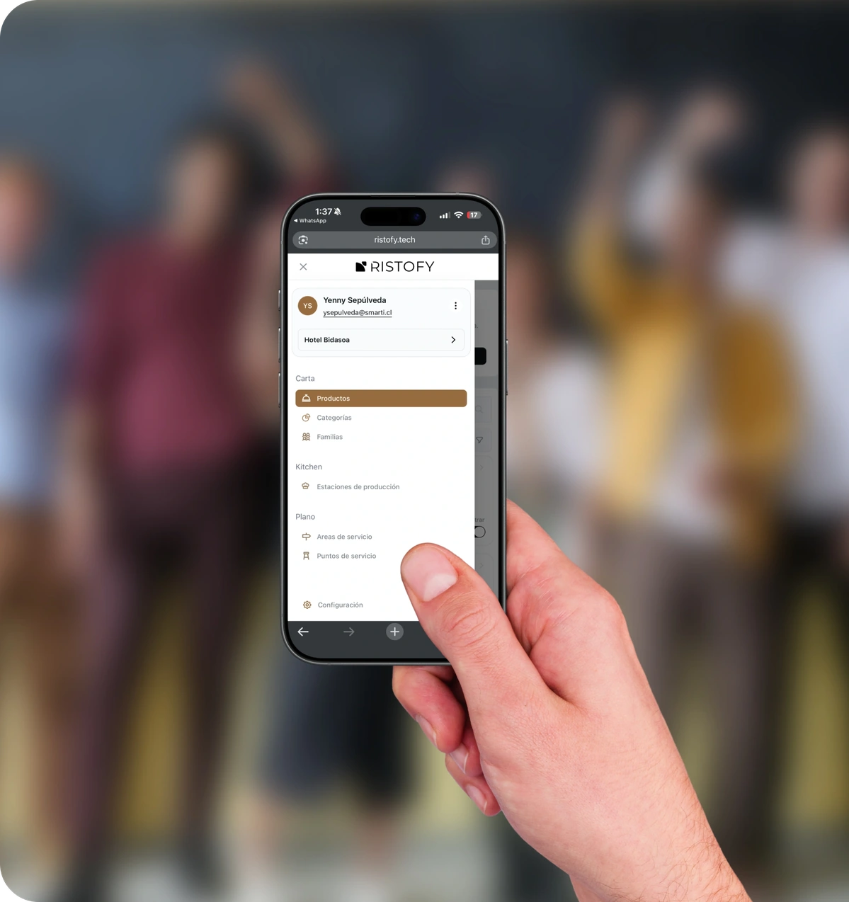 Gestión simple - Panel de módulos Ristofy en laptop